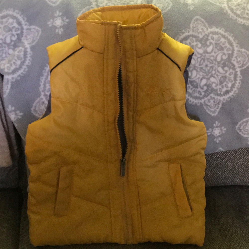 Kids yellow puffer vest